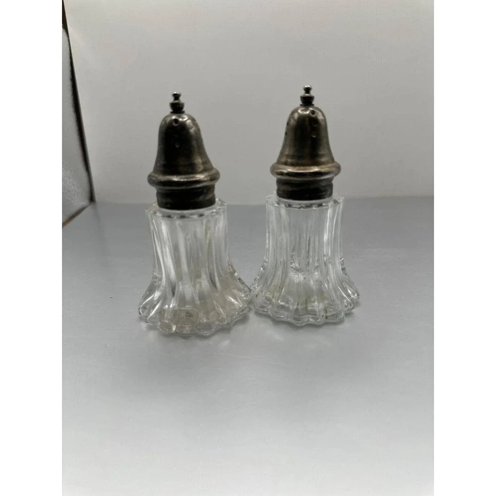 Vintage Fluted Clear Glass Salt and Pepper‎ Shakers Metal Tops Made in Hong Kong